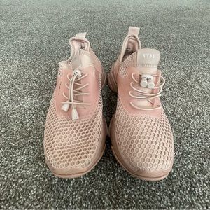 Steve Madden Milo Blush Sneaker
